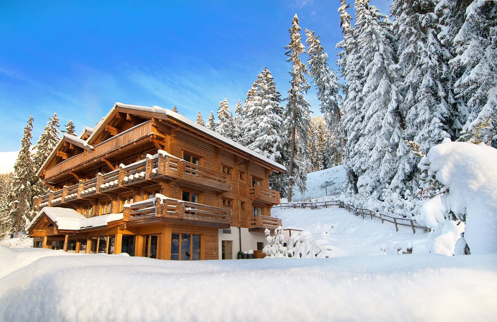 Planning a unique ski resort lodge - Honka