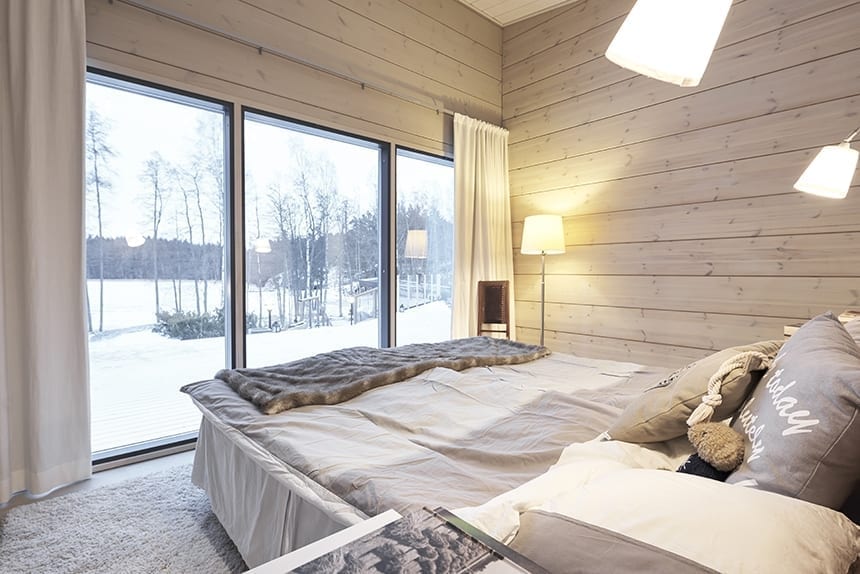 modern-log-home-inkoo-bedroom-860h