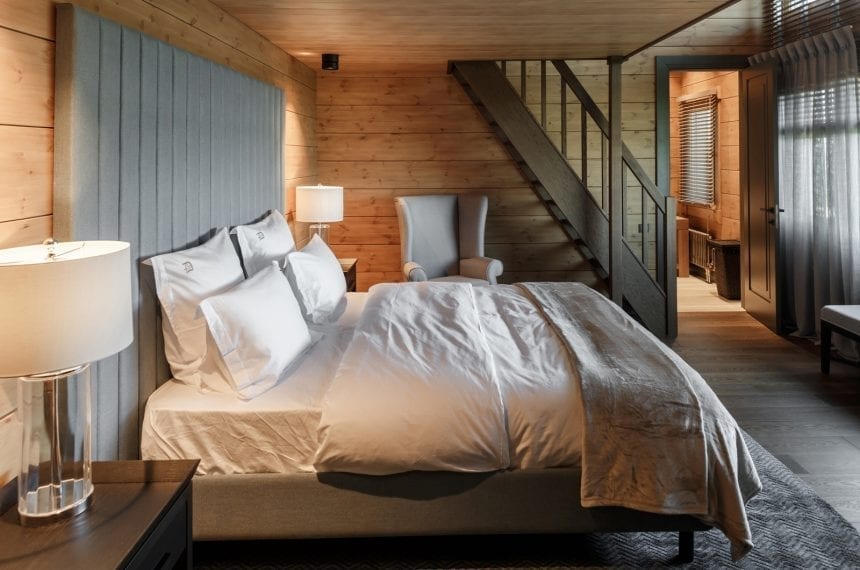 la-datcha-bedroom