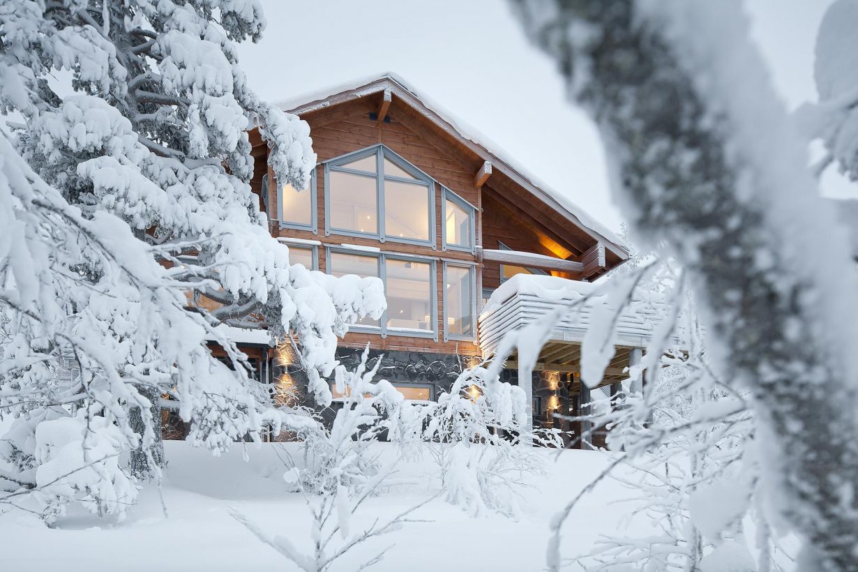 Log cabins and holiday lodges