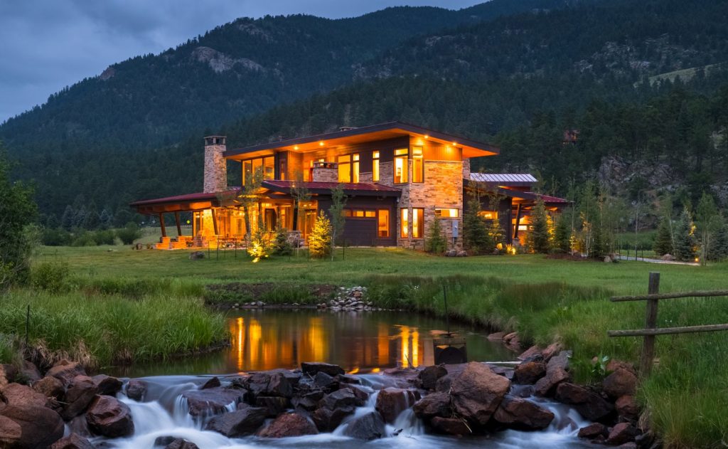 Upper Bear Creek – A bespoke, modern Honka house in the United States
