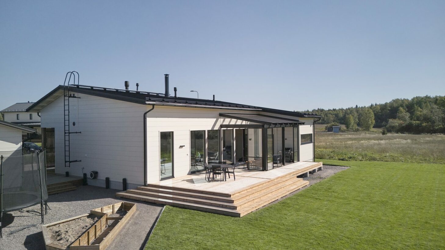 A bespoke Honka log house – A beautiful, sustainable and durable wooden home