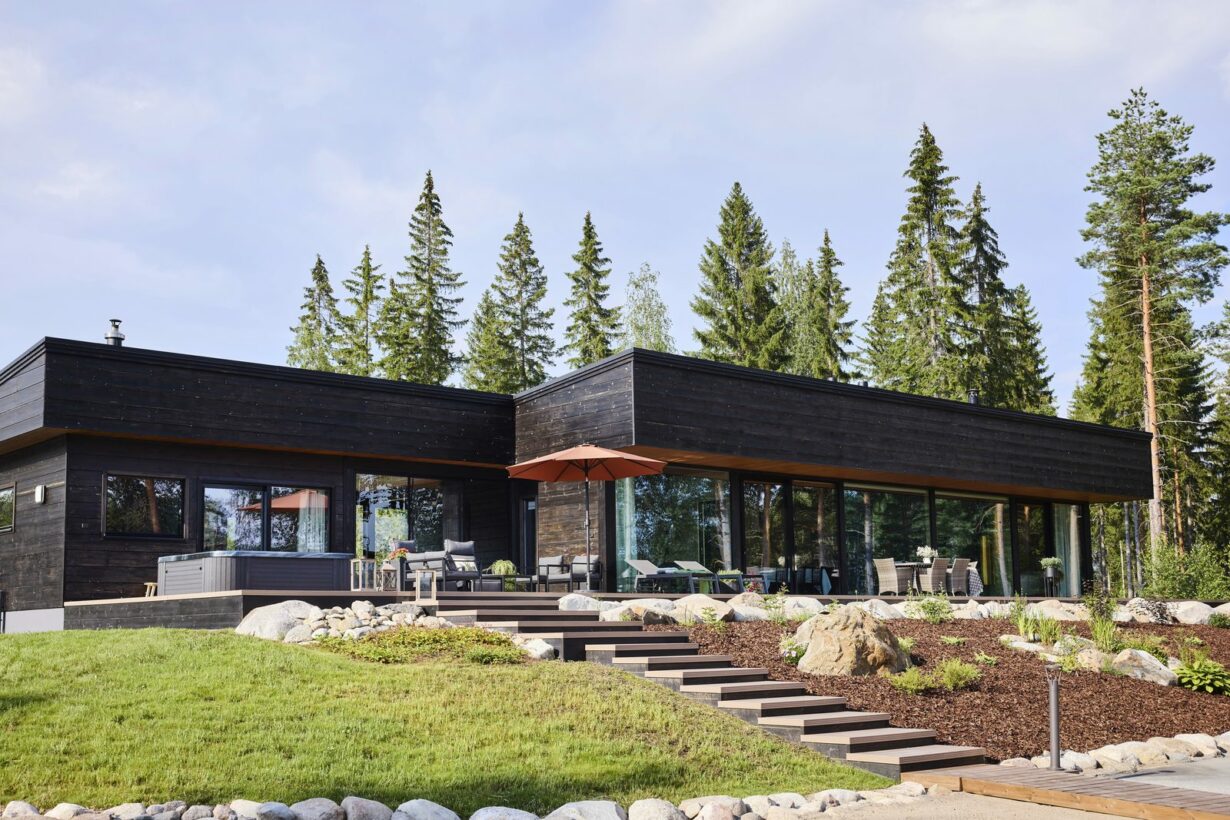 Customised Honka Lux lakeside villa charms with its timeless beauty