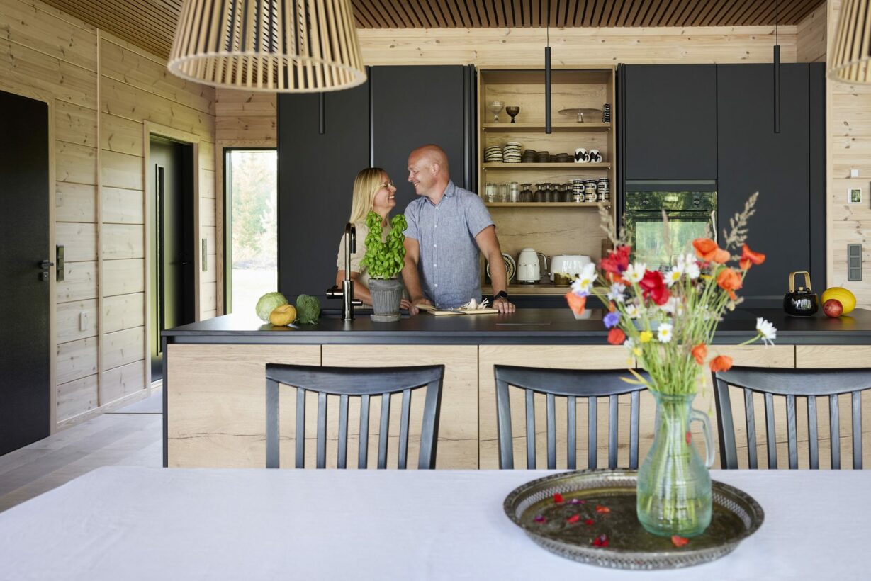 Customised Honka Lux lakeside villa charms with its timeless beauty