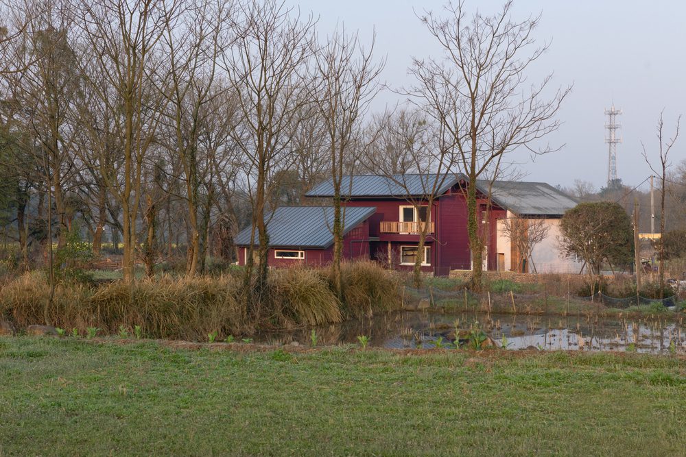 Modern luxury retreat in Jiangshan, China – timeless tranquility by Nota Atchitects and Honka